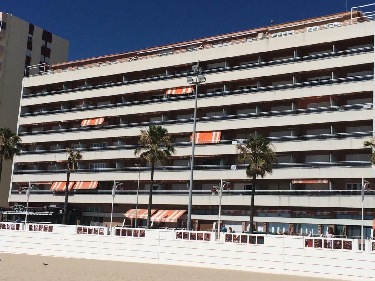 דירות Luxury Oceanfront Triplex In קדיז מראה חיצוני תמונה